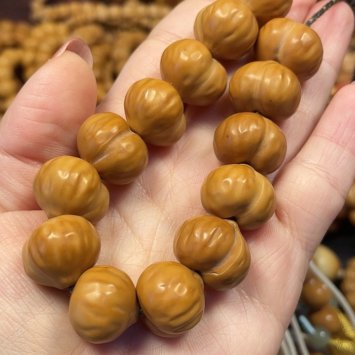 木笑*晨福利屁桃微瑕14颗籽手串