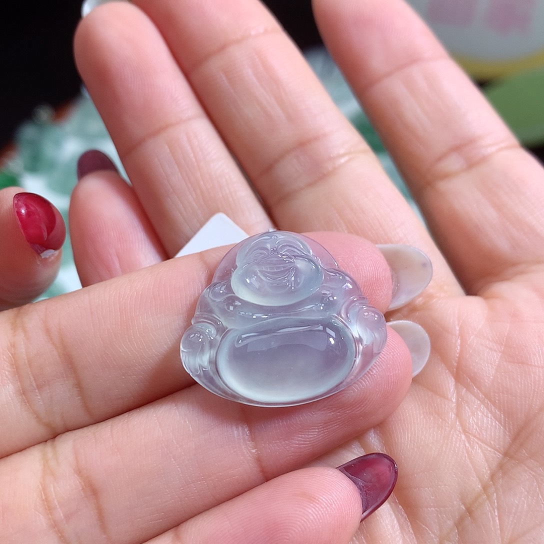 翡翠未镶嵌颈饰佛公