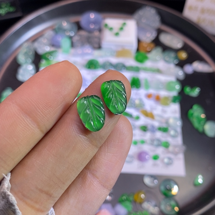 【闪购商品】翡翠未镶嵌挂件叶子