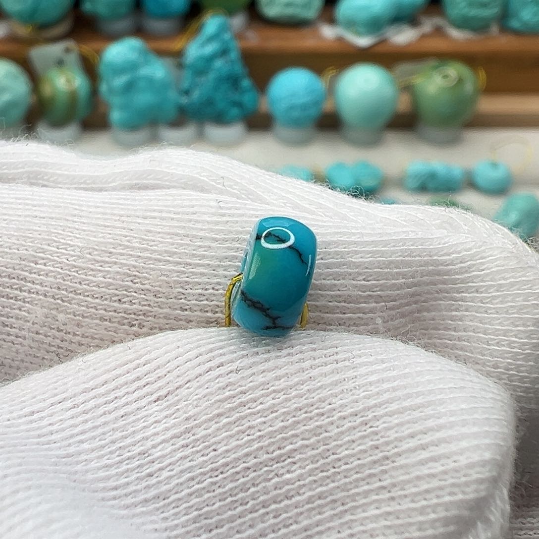 绿松石配饰未镶嵌