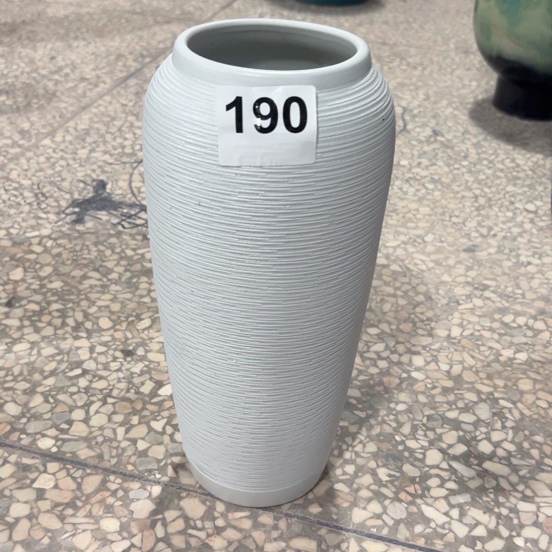 瓶高度32厘米口径10厘米