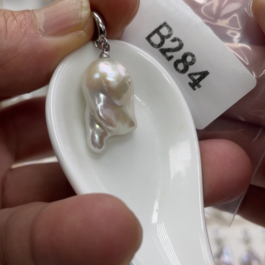 淡水珍珠颈饰未镶嵌