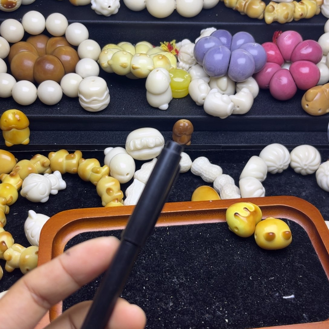 艾***.菩提根/象牙果吊坠