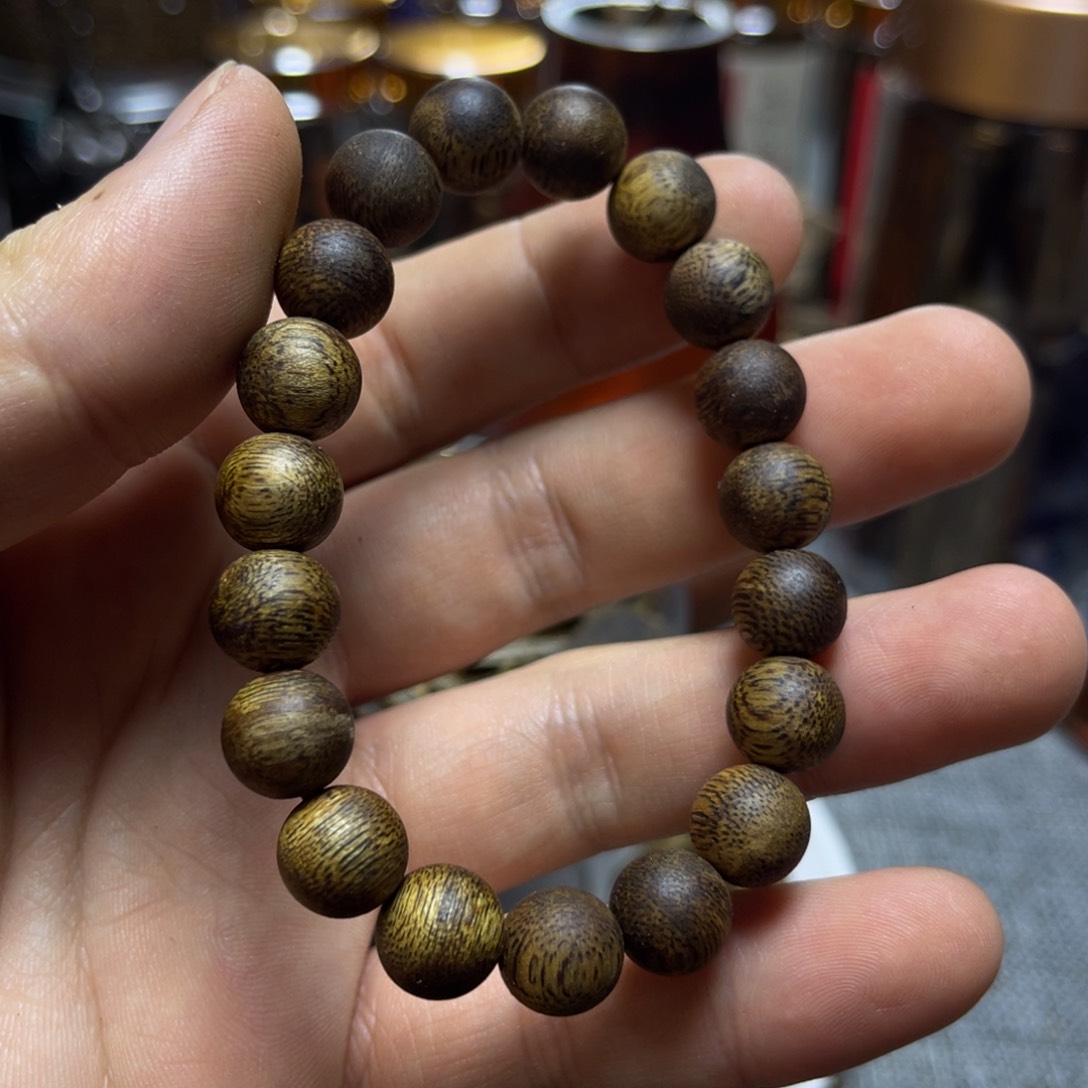 沉香木手串金丝油陆河奇楠手串1.0