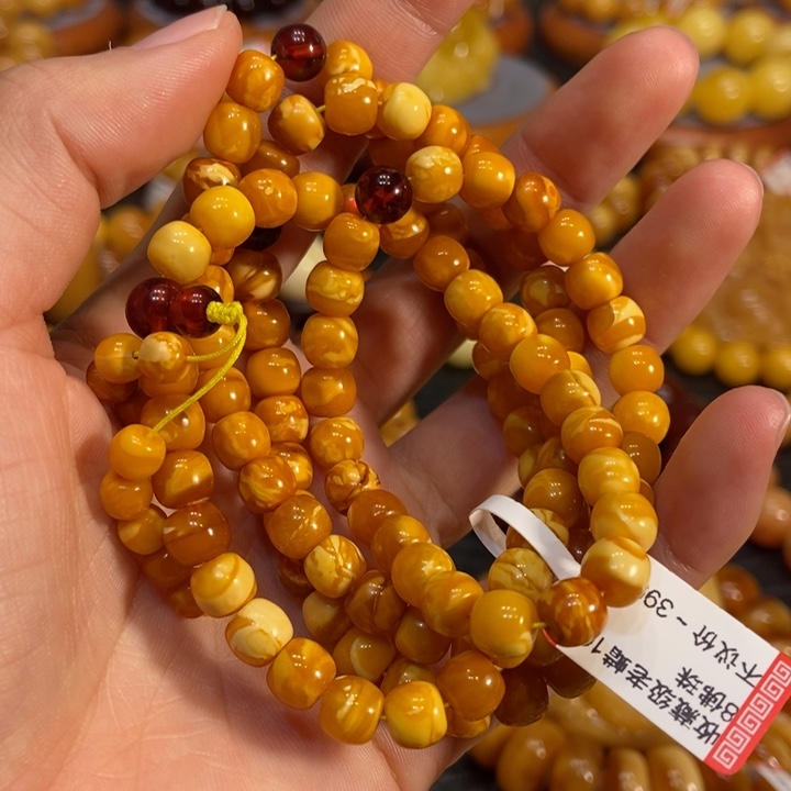 琥珀颈饰未镶嵌蜜蜡