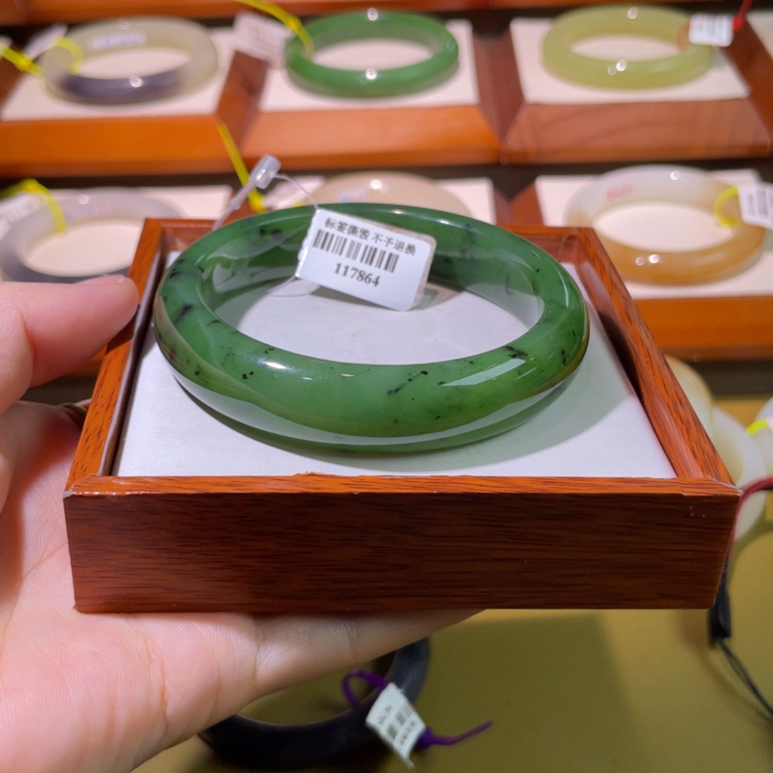 和田玉手镯未镶嵌61