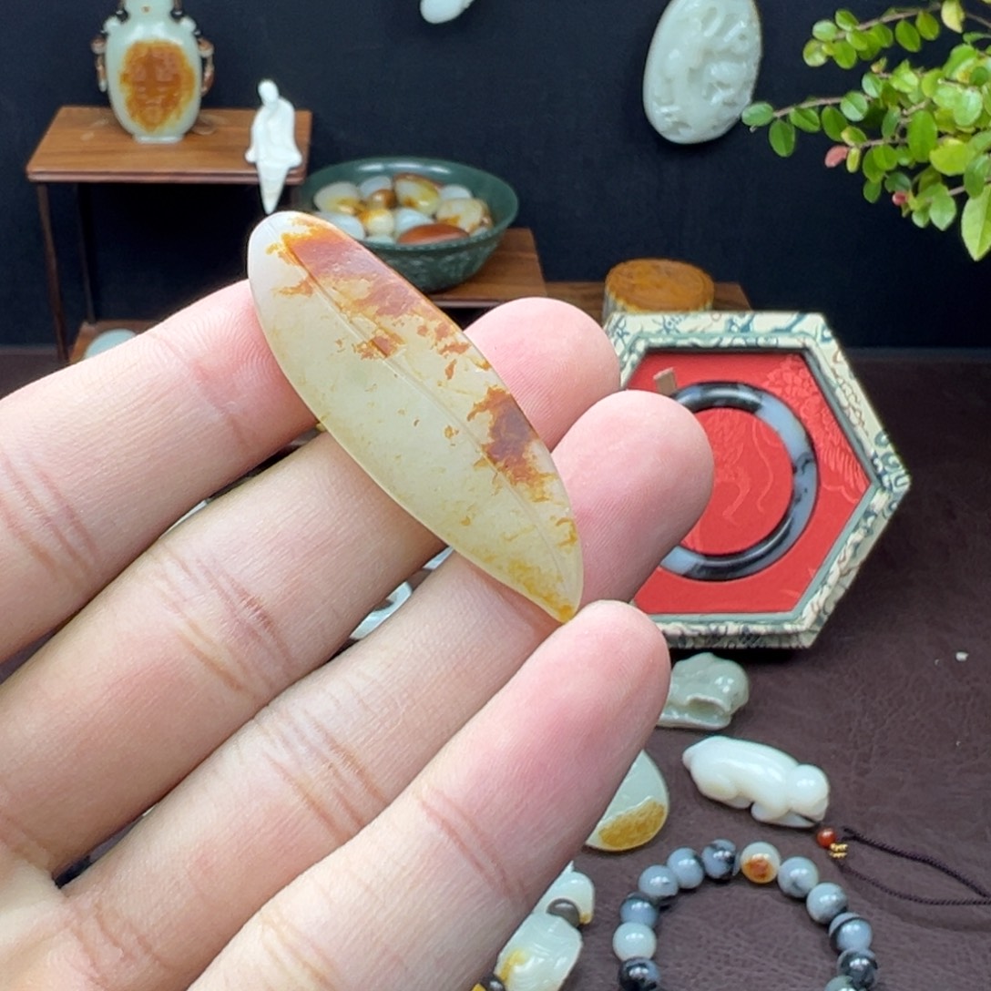 和田玉未镶嵌吊坠(不含链)和田玉事业有成