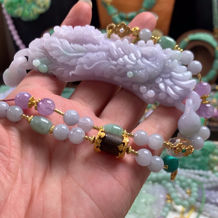 翡翠未镶嵌颈饰吊坠