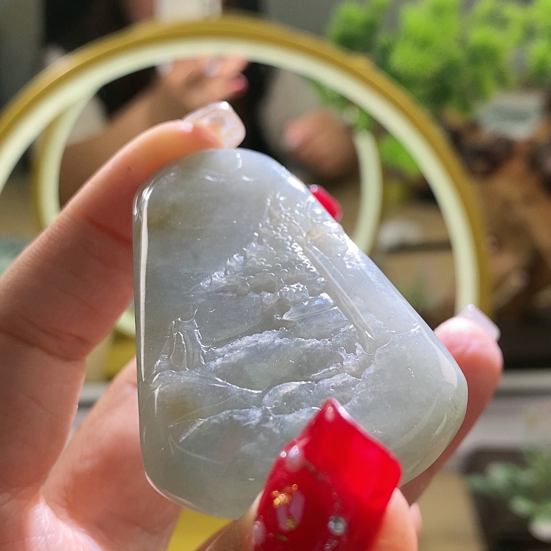 【闪购商品】翡翠颈饰未镶嵌山水