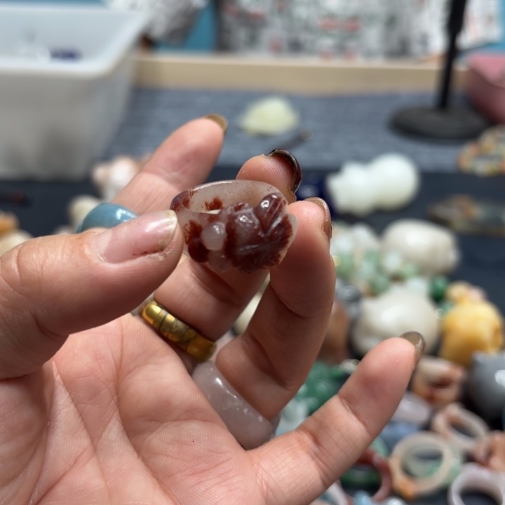蓝***色石英岩玉合金颈饰