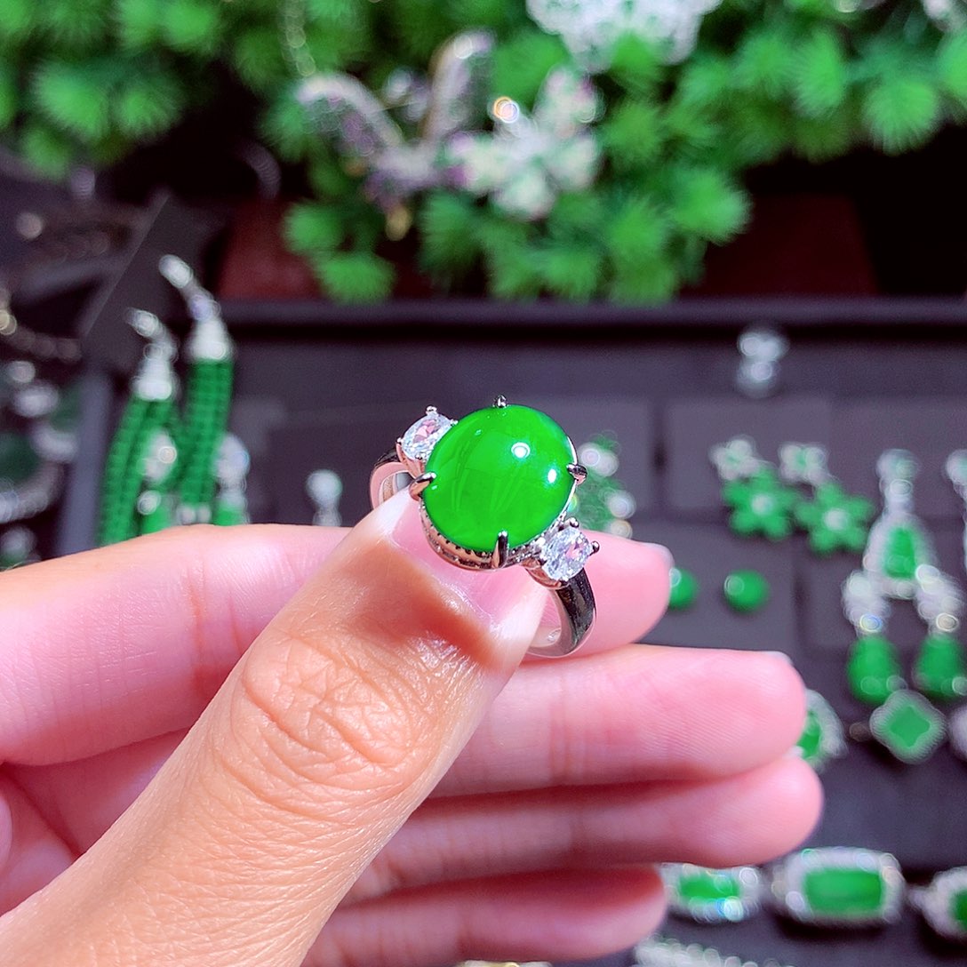 颈饰未镶嵌翡翠这**好天然