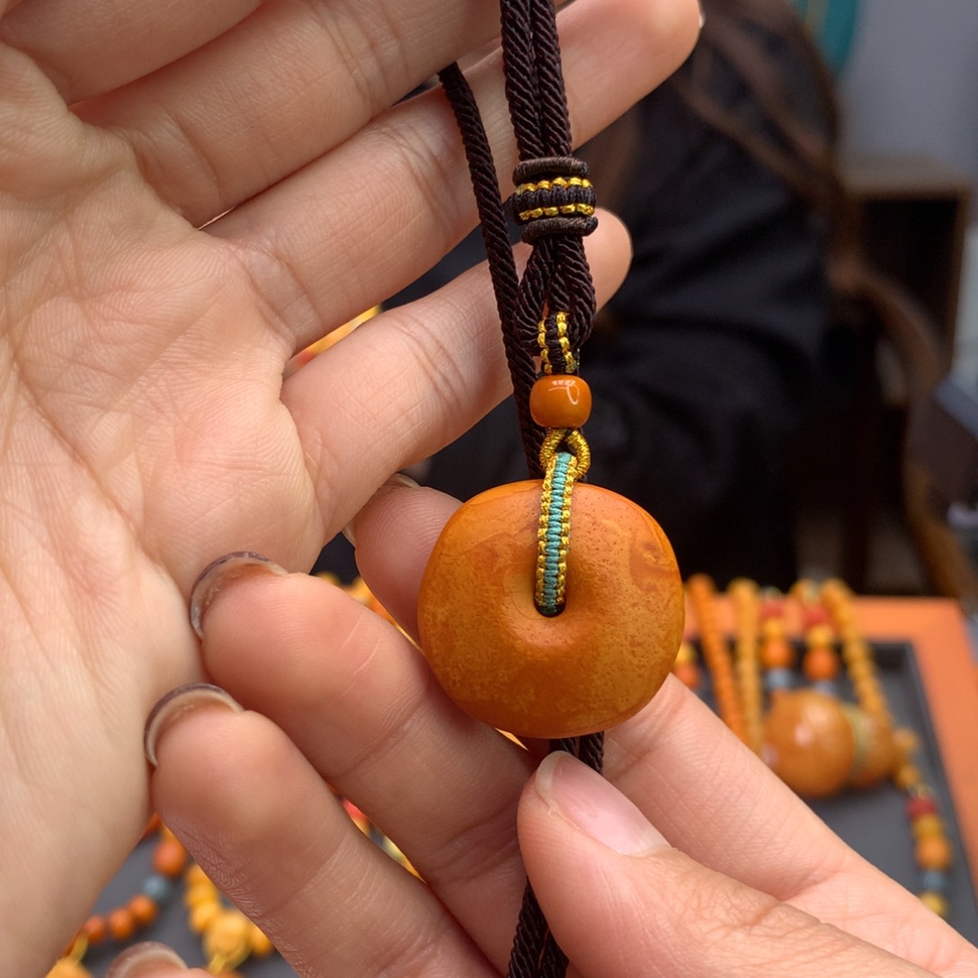 蜜蜡颈饰未镶嵌天然