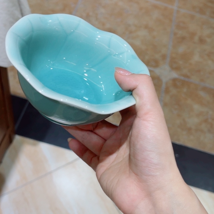 青瓷哈哈哈哈哈哈哈哈