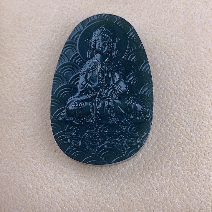 鐵***怪蛇纹石玉未镶嵌泰山奶奶牌