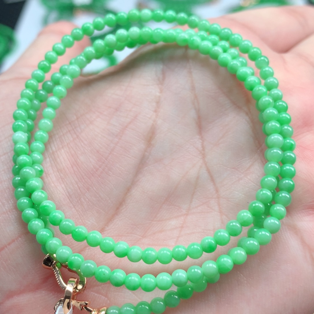 翡翠手链未镶嵌翡翠