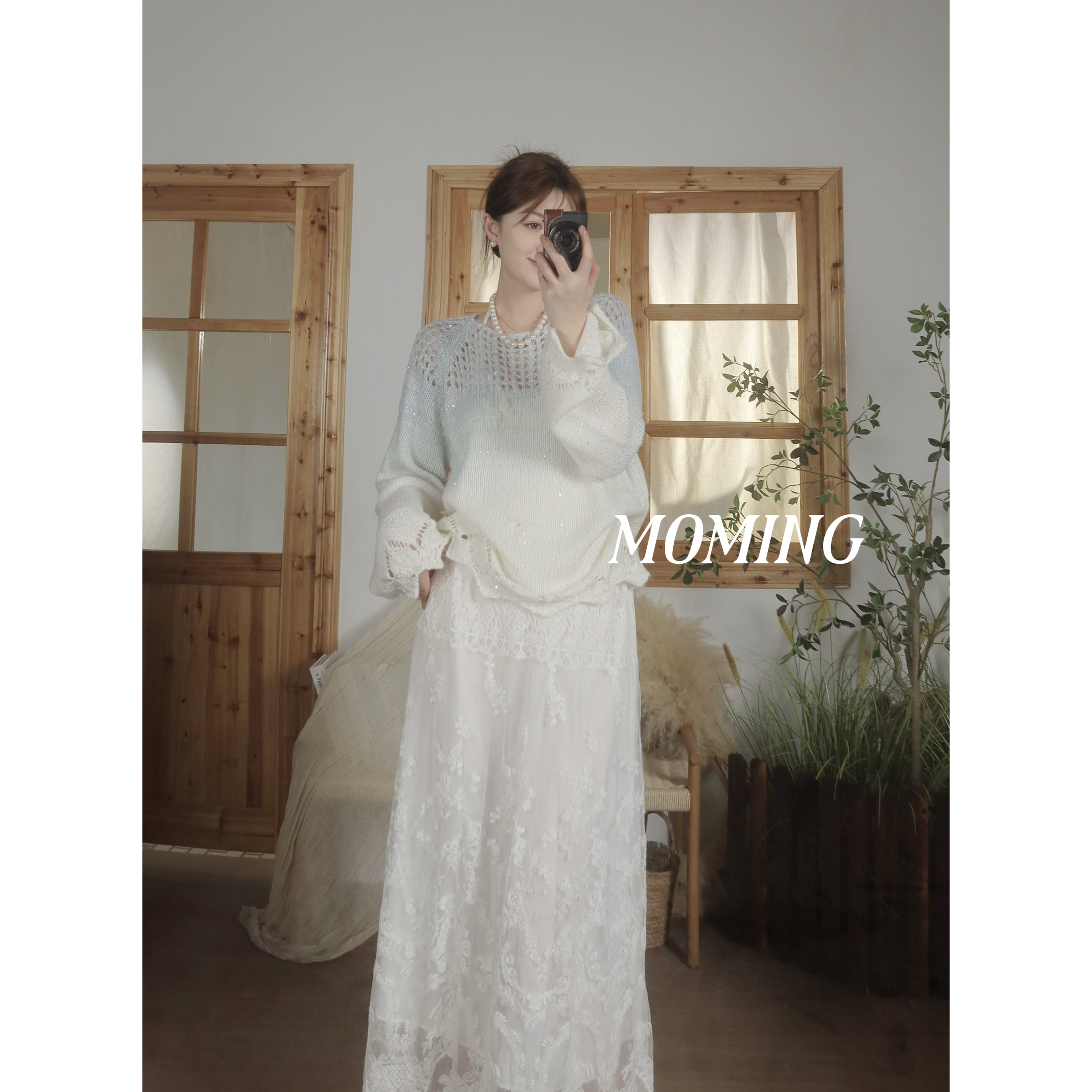 MOMING早秋 偷心蝴蝶 韩系重工亮片钩花渐变针织毛衣