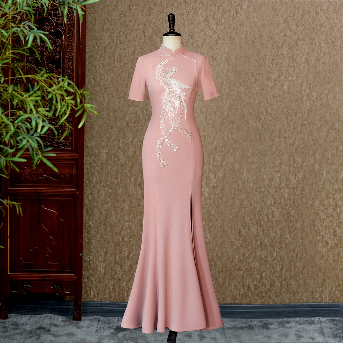 桃夭鳞漾--欧若风-不可复制的手工（隆佳秀走秀旗袍112010）