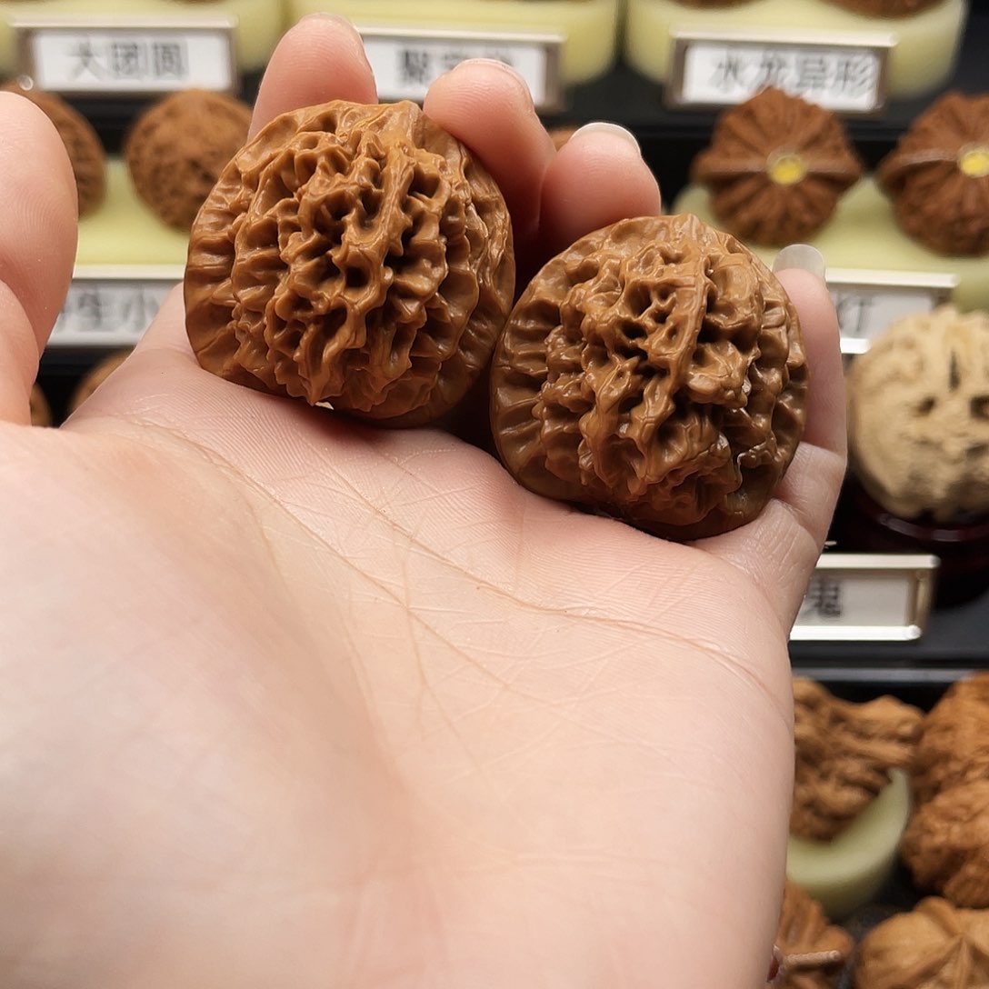 文玩核桃把件秦闷36尺728