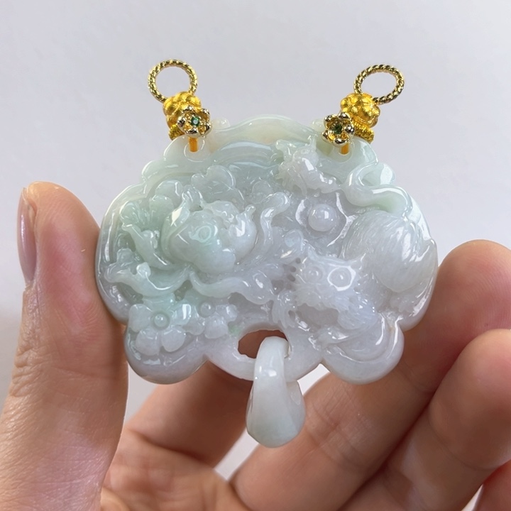 翡翠吊坠(赠链)未镶嵌代编织