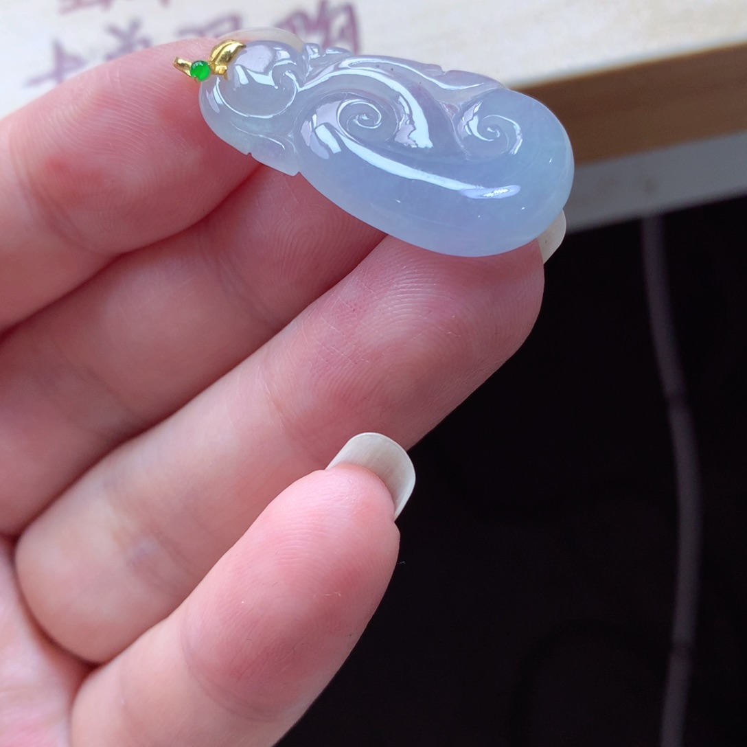 翡翠颈饰18K金镶嵌吊坠