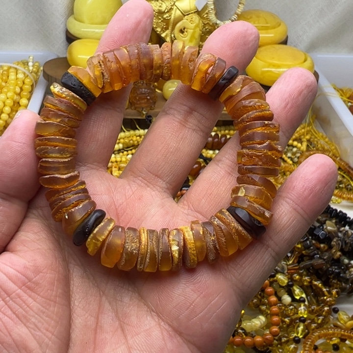 琥珀未镶嵌珠宝奇石