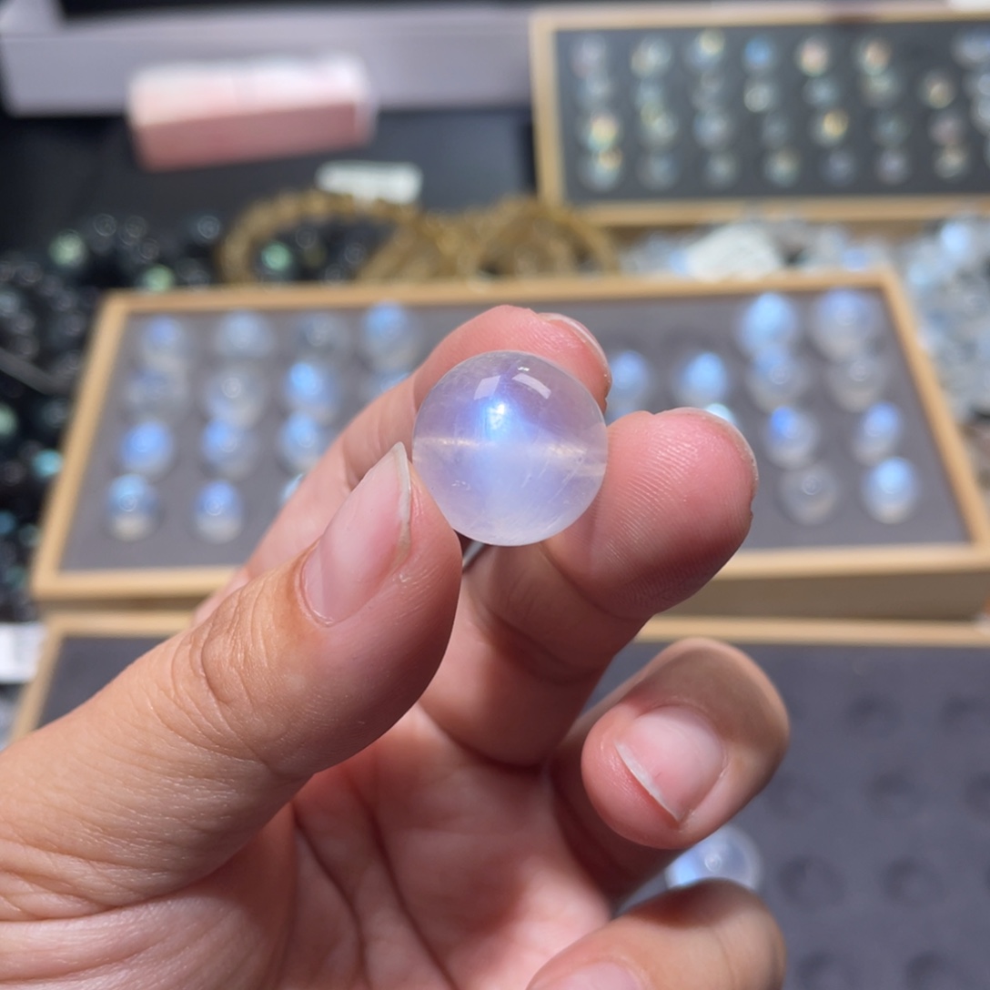 初***见长石裸石蓝月光单珠直径16m