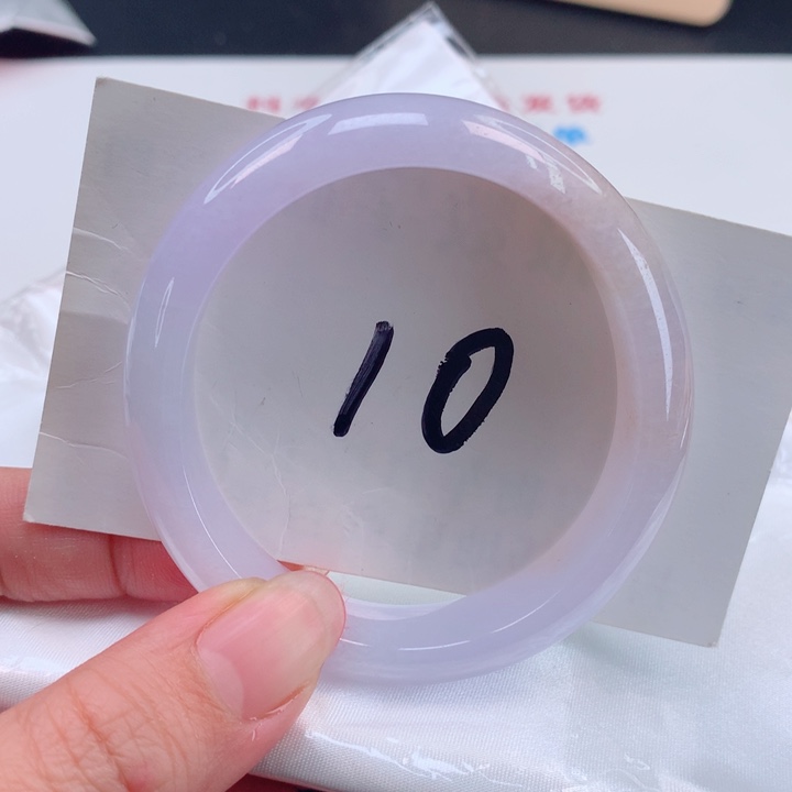 翡翠手镯未镶嵌正