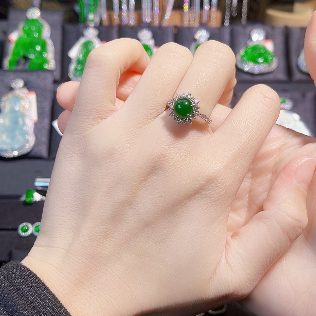 翡翠颈饰银S925镶嵌山***祖戒指