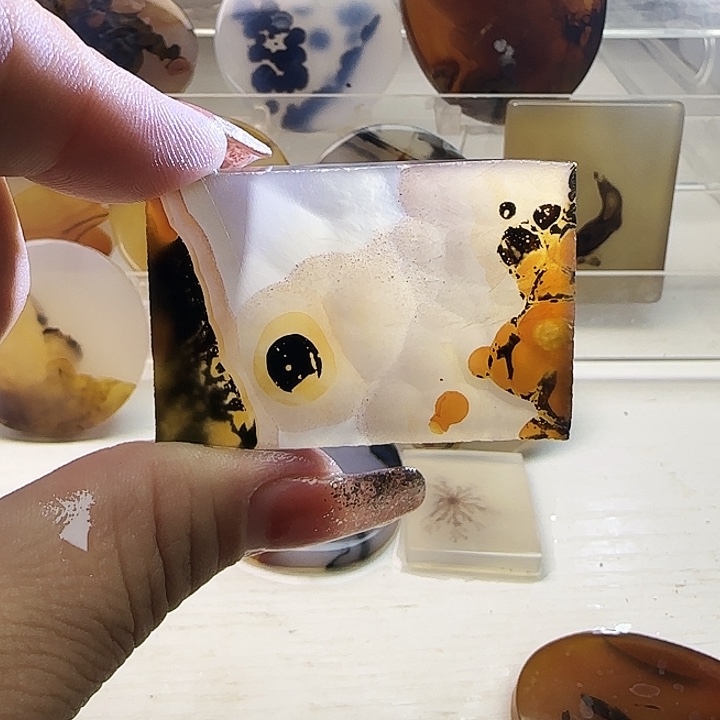 玛瑙/玉髓未镶嵌珠宝奇石