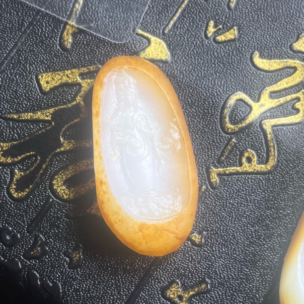 和田玉站观音（福利价格）