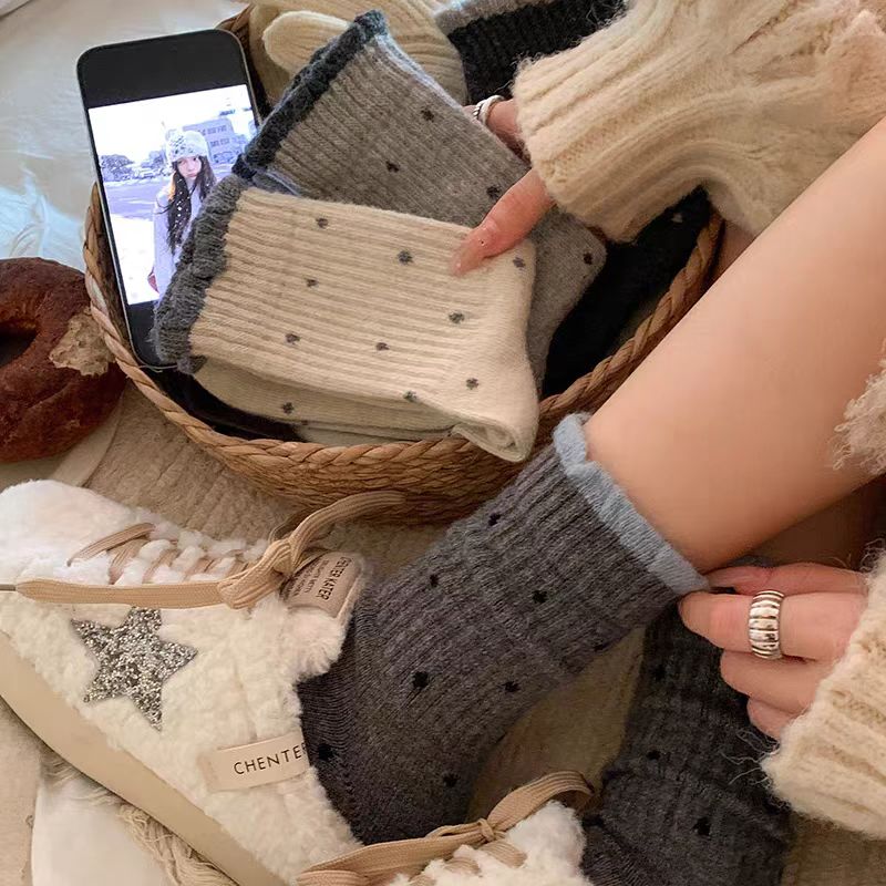 袜子女中筒秋冬季波点温柔花边百搭长筒复古多巴胺宽口百搭堆堆袜
