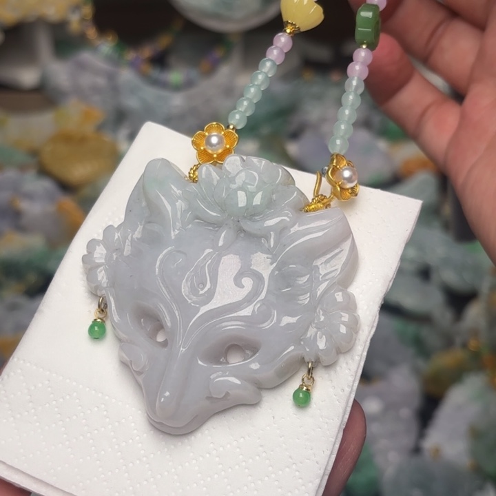 翡翠未镶嵌颈饰吊坠