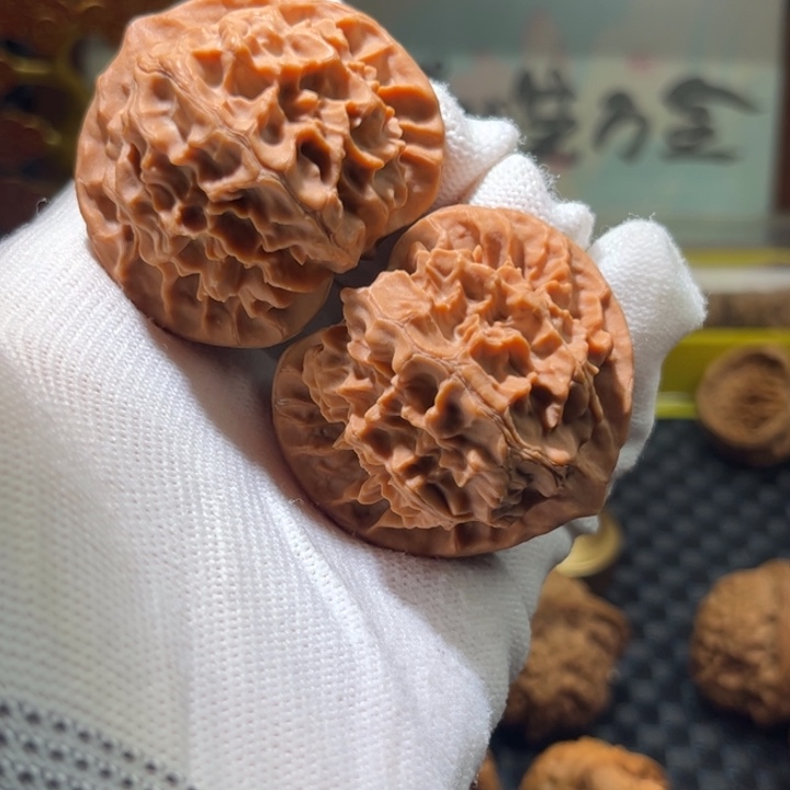 文玩核桃吊坠龙鳞45