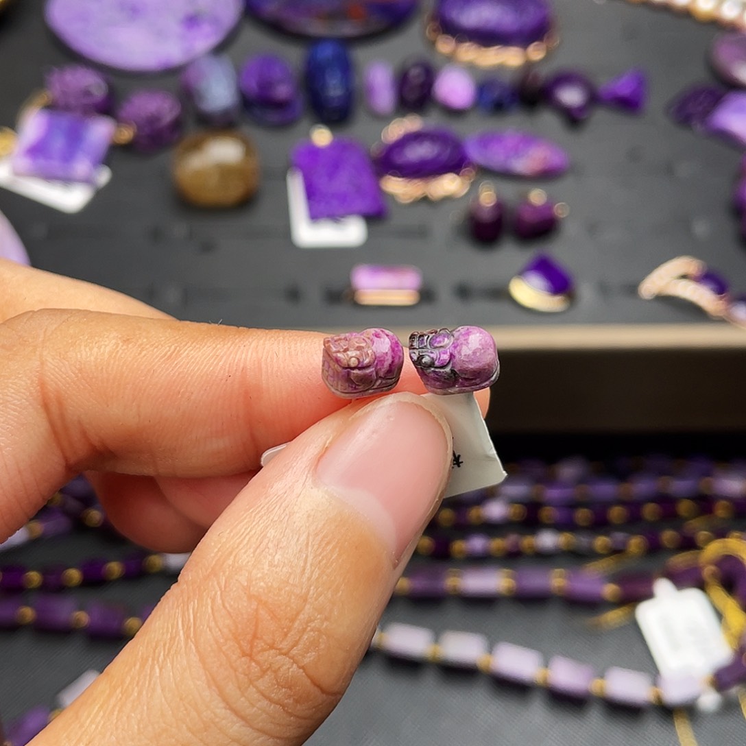 苏纪石（舒俱来）耳钉银S925镶嵌