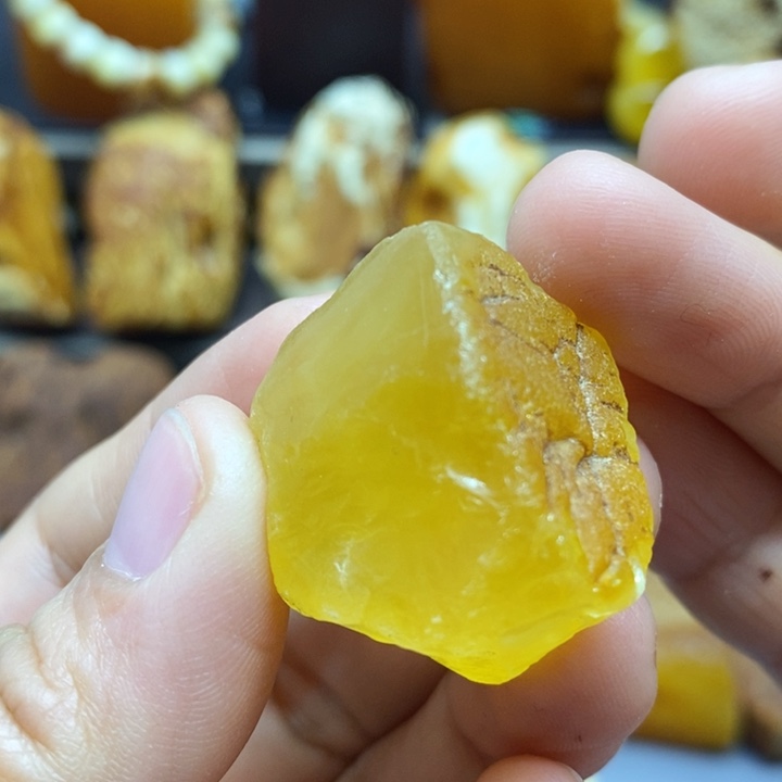 定制琥珀未镶嵌蜜蜡定制