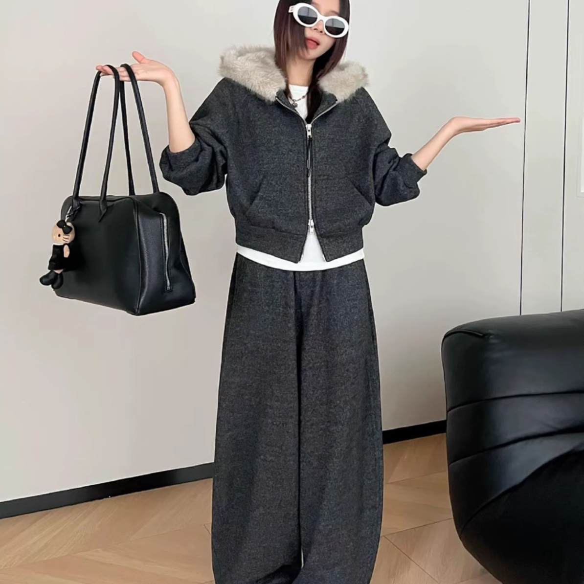 冬季韩版时尚休闲连帽加绒加厚卫衣外套阔腿裤套装女