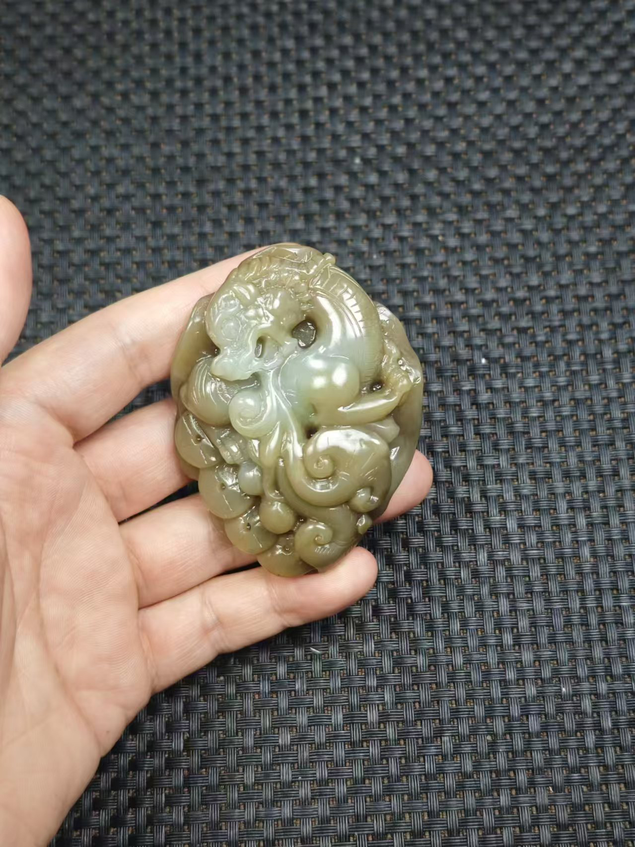 天然和田玉老料孤品麒麟纯手工雕刻2.17清货4