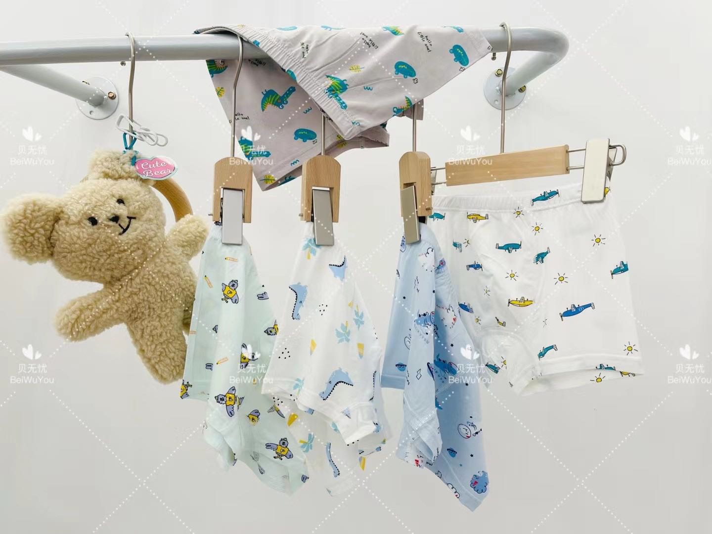 2025年新款时尚休闲儿童短裤