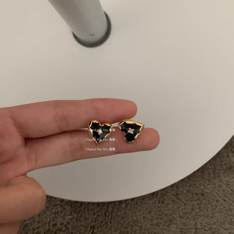 铜合金耳饰 iF自制黑桃ADing版本少女桃心显白小众高级耳钉