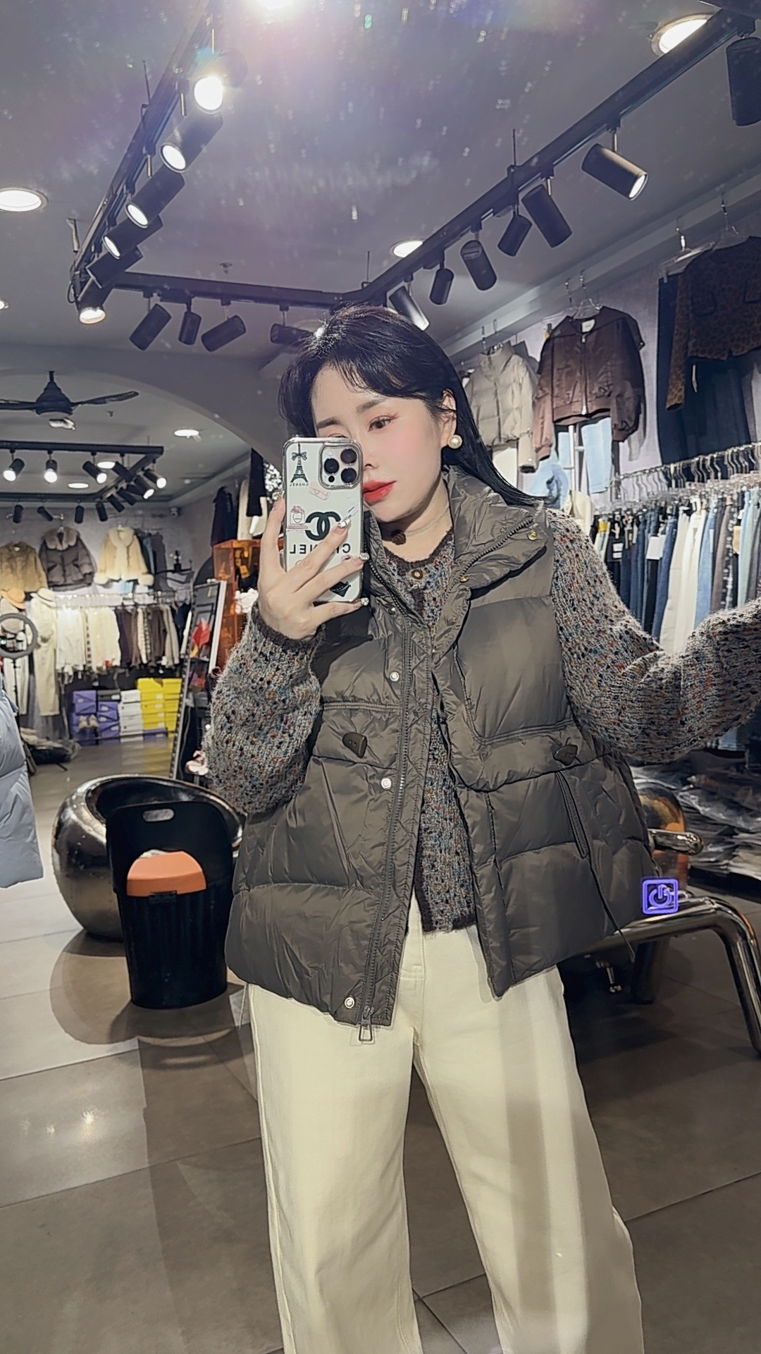 王琳家短款百搭马甲