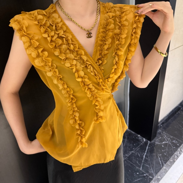 时尚V领木耳边拼接无袖背心女宽松显瘦纱中长款衬衫夏季气质上衣