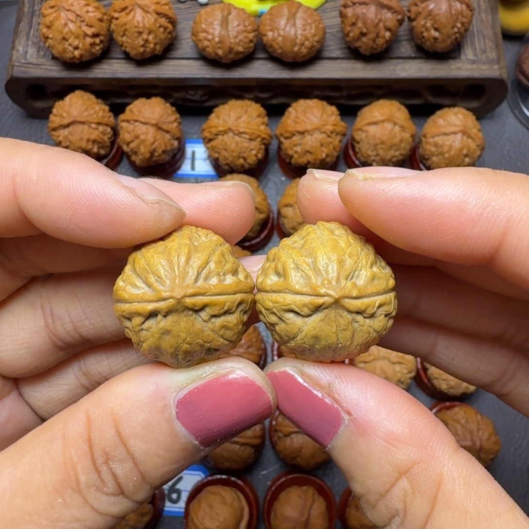 文玩核桃把件23尺小元宝015