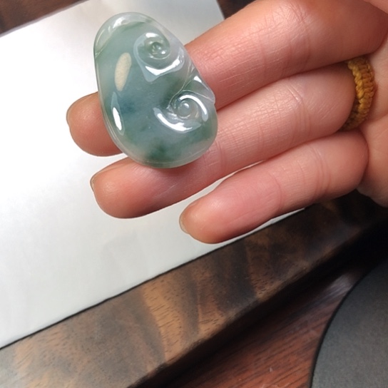 翡翠未镶嵌颈饰缅甸A货，每天下午1点半开播