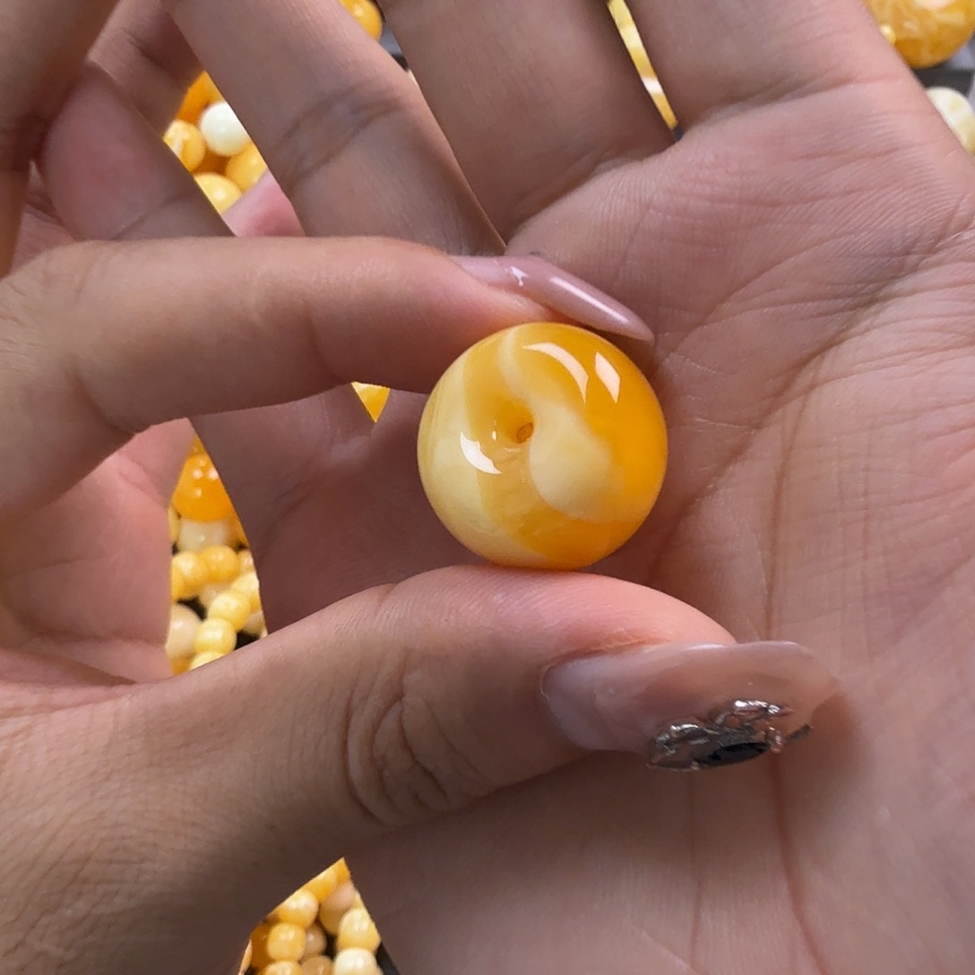 蜜蜡未镶嵌珠宝奇石4.6g