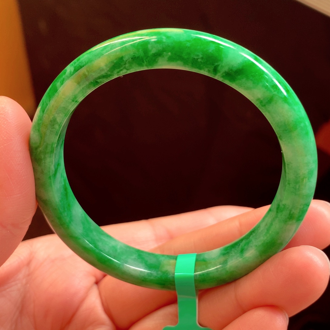 翡翠手镯未镶嵌缅甸翡翠