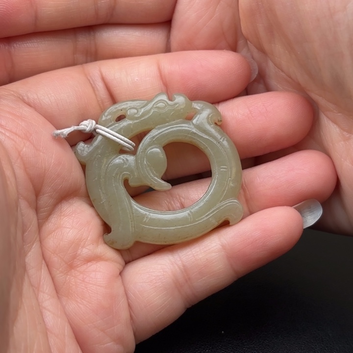 未镶嵌和田玉挂件柒*