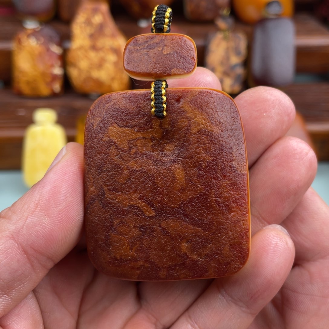 定制琥珀未镶嵌蜜蜡原石牌子