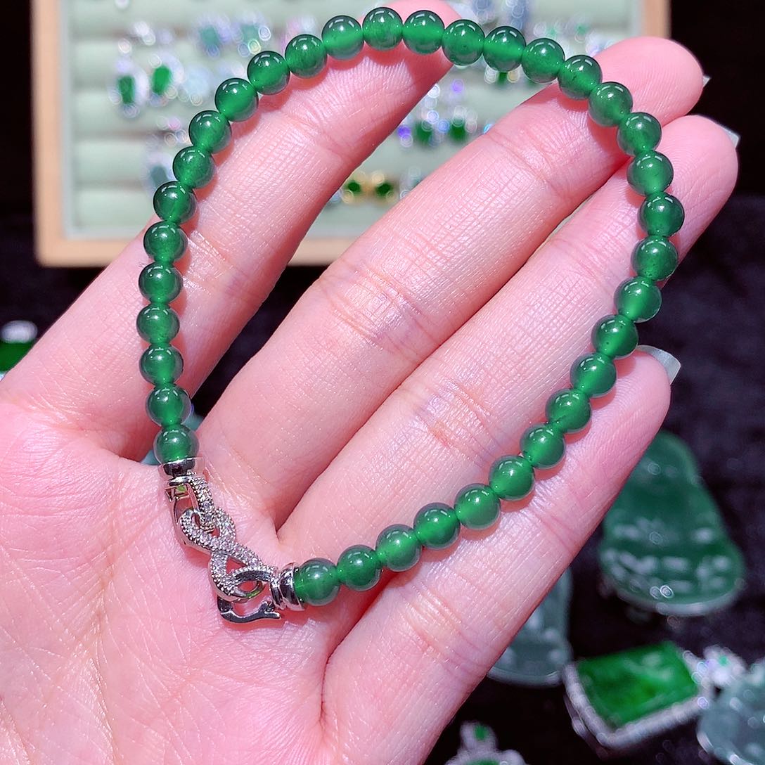 【闪购商品】翡翠吊坠(不含链)未镶嵌