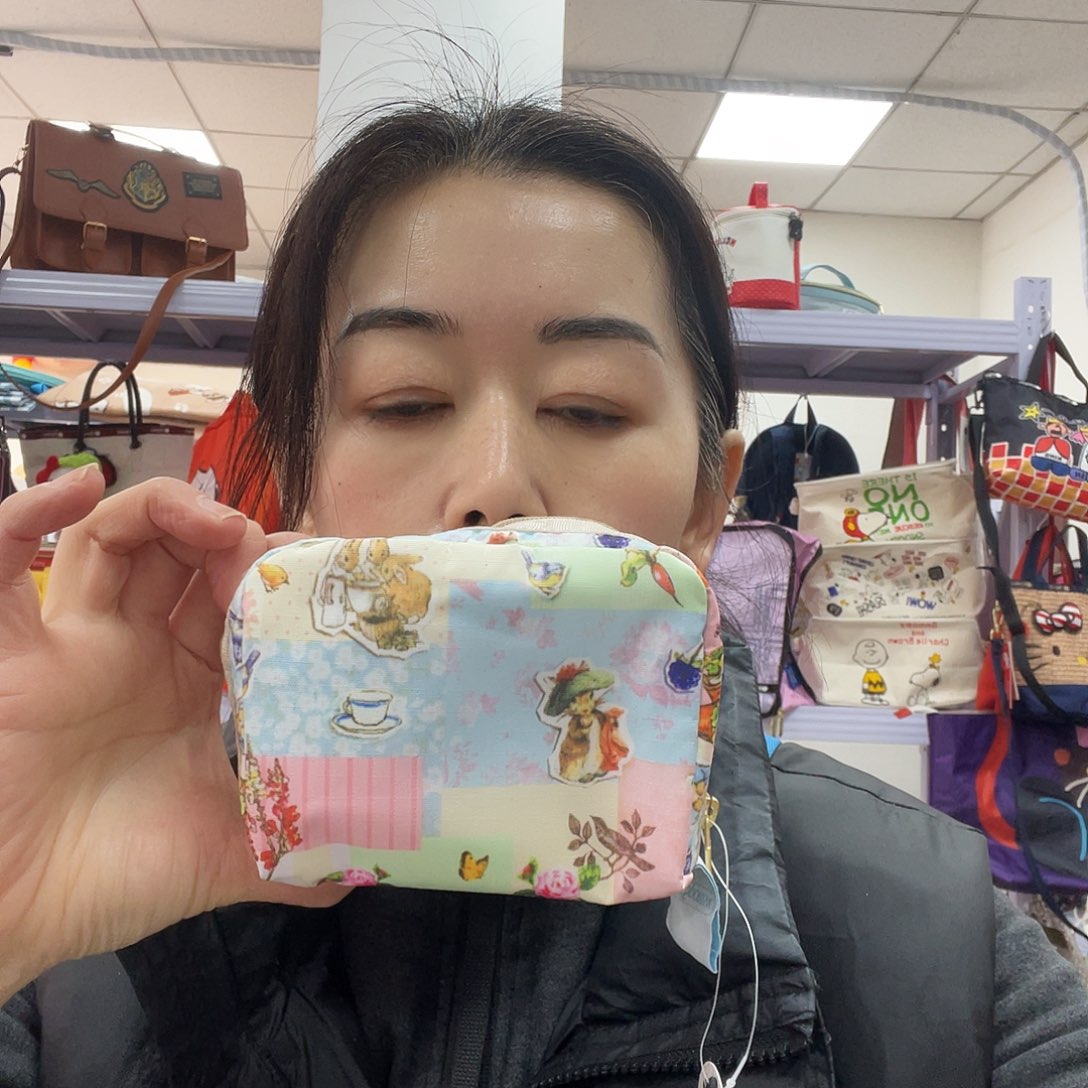 化妆包等各种产品