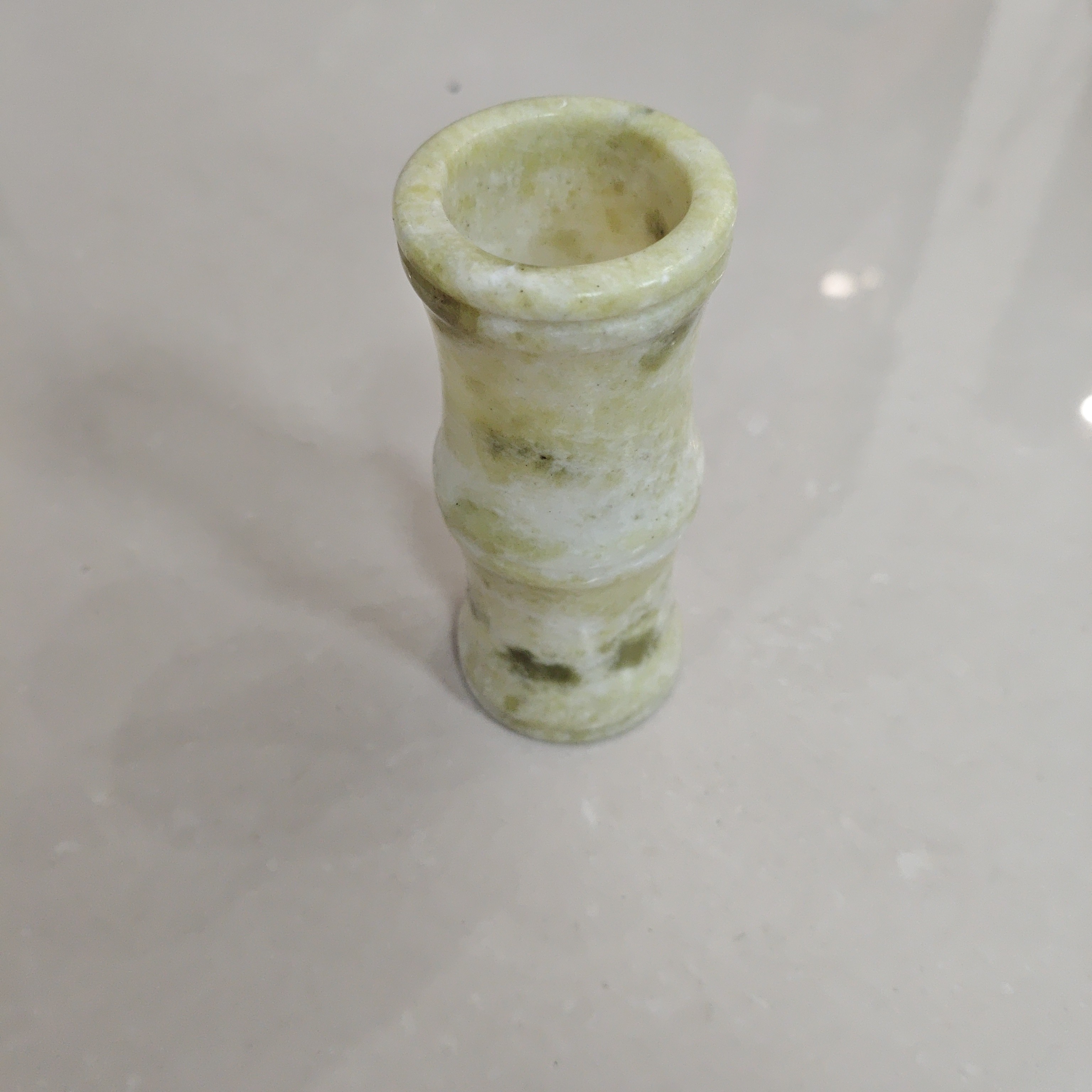 玉岫岩料手工雕刻居家装饰高端摆件一物一图1068